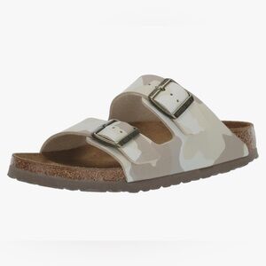 ✨🎉HP✨🎉 Birkenstock Unisex Arizona Desert Soil Camo Sandals